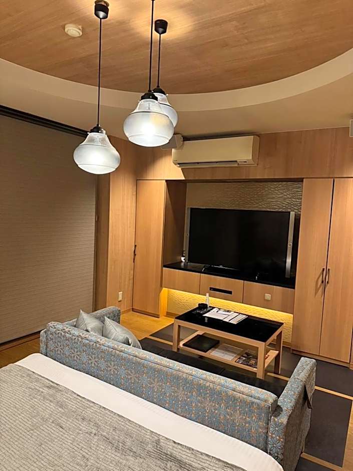 Dai Tokyo (Adult Only)