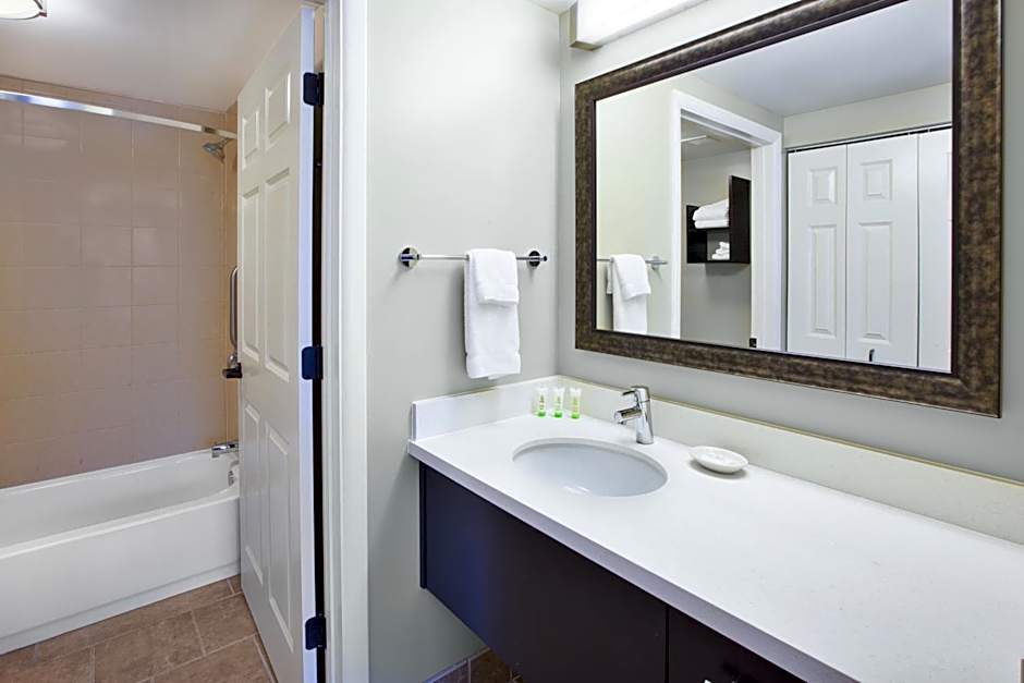 Staybridge Suites Cleveland Mayfield Heights Beachwood By IHG
