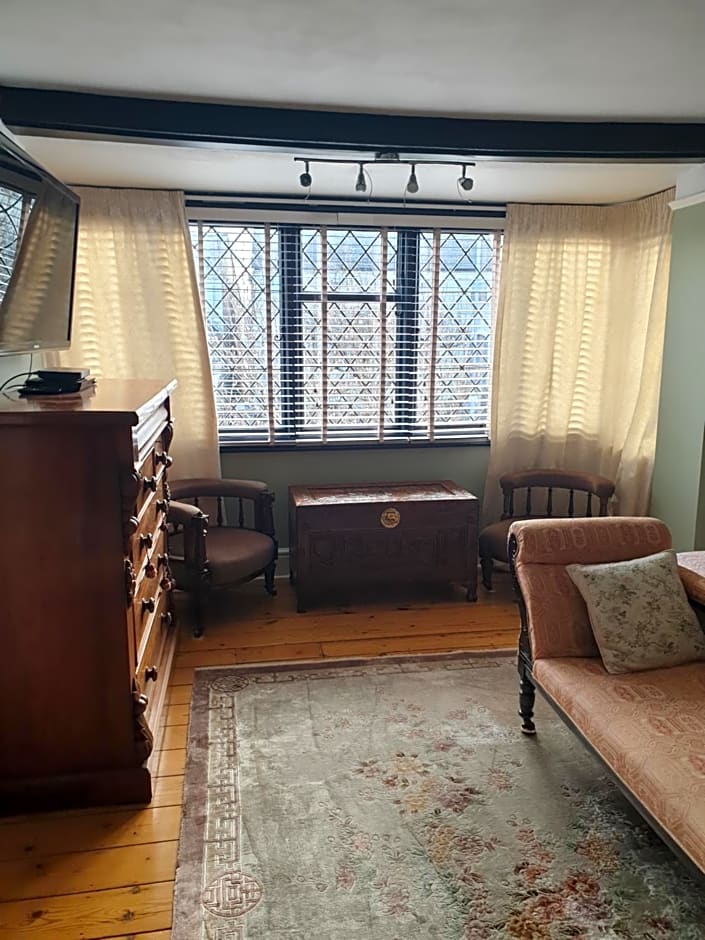 Harry's bed and breakfast