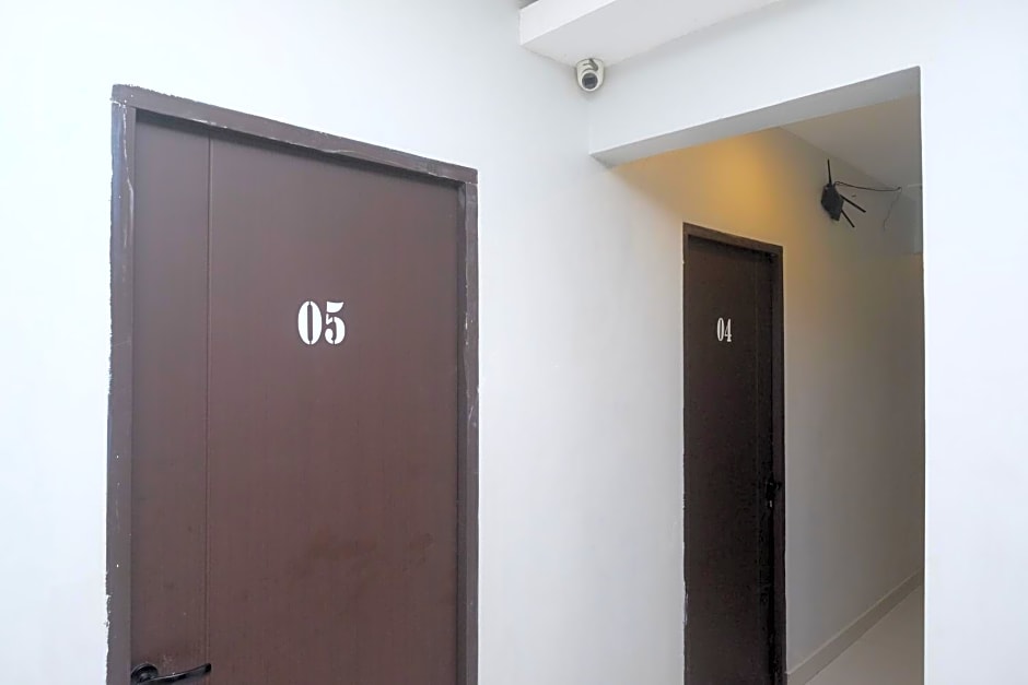 RedDoorz near Tentrem Mall Semarang