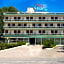 Delfini Hotel Patras