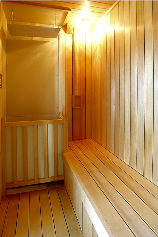 Business Green Hotel Hino