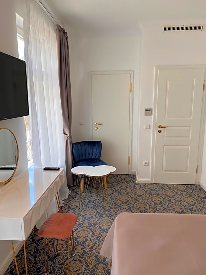 ART HOTEL HOUSE ONE