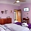 Avenues Guesthouse