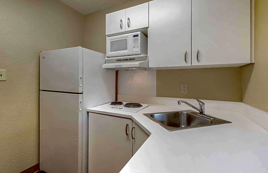 Extended Stay America Suites - Orlando - Maitland - 1760 Pembrook Dr.