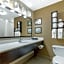 Comfort Suites Regency Park