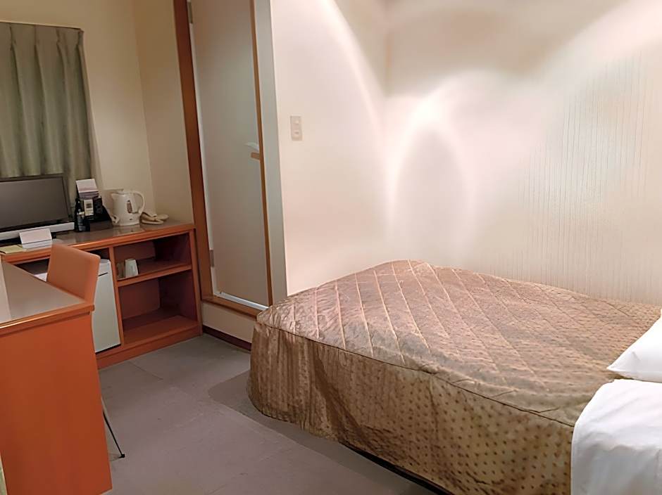 Outlet Hotel Ueno Ekimae