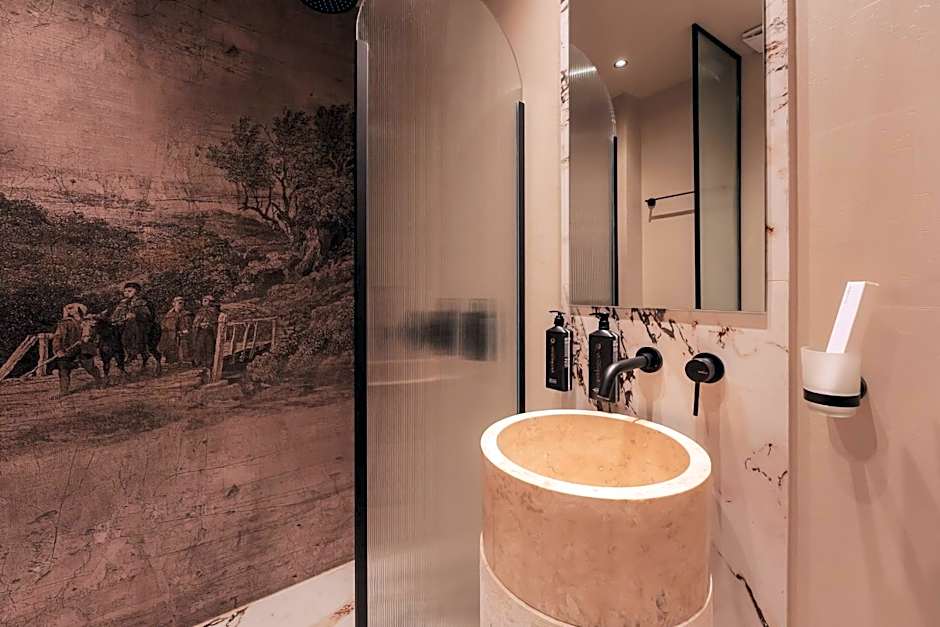 Zenith Premium Suites