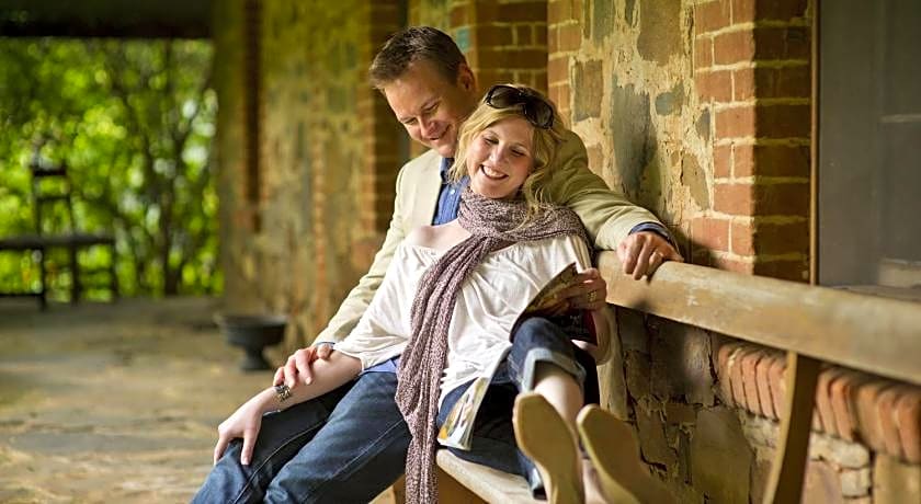 Jacobs Creek Retreat at Moorooroo Park