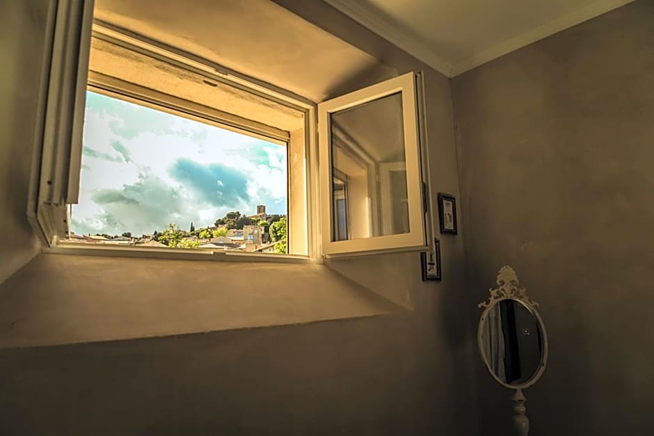 CHAMBRES D'HÔTES L'Oréliane en Provence Adults Only