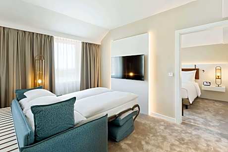 premium room triple-use