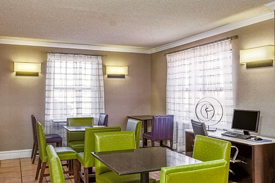 Travelodge by Wyndham El Paso - Airport