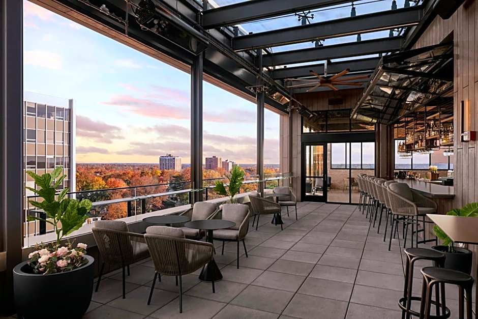 AC Hotel by Marriott St. Louis Clayton