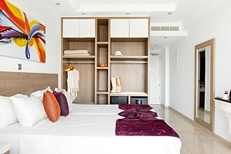 Superior Double or Twin Room with Terrace