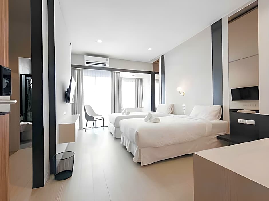 Qlosest Hotel