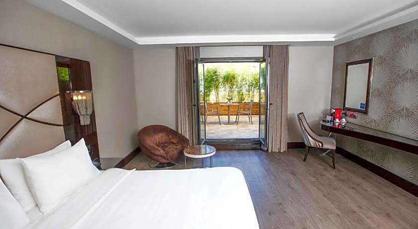 DoubleTree by Hilton Istanbul Gayrettepe