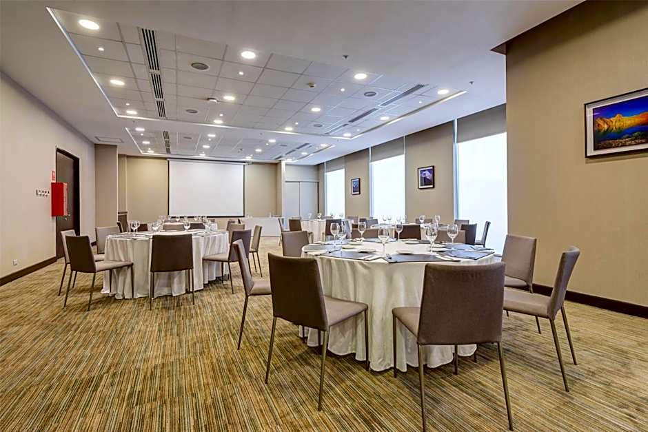 Wyndham Santiago Aeropuerto