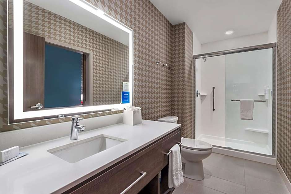 Home2 Suites By Hilton Cedar Rapids Westdale