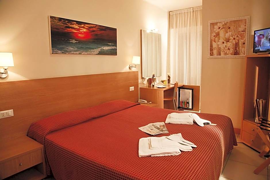 Hotel Majorca sul Mare in centro a Riccione con Area Fitness