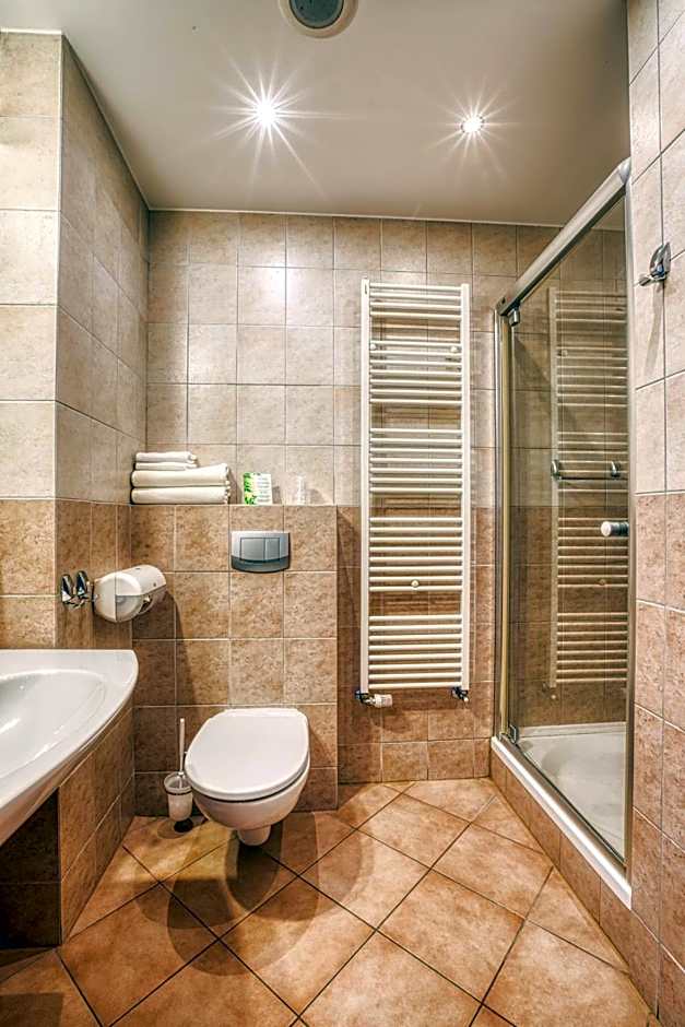 4 Pory Roku Resort Sauna & Spa