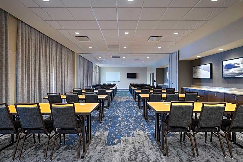 Courtyard by Marriott St. Louis Brentwood
