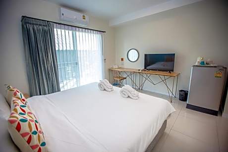 King Room with Garden View