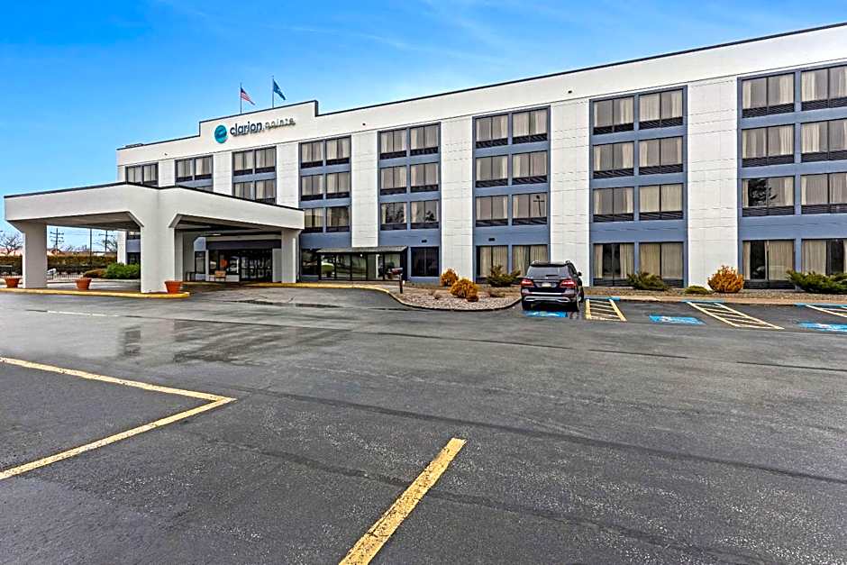 Clarion Pointe Near Erie Casino