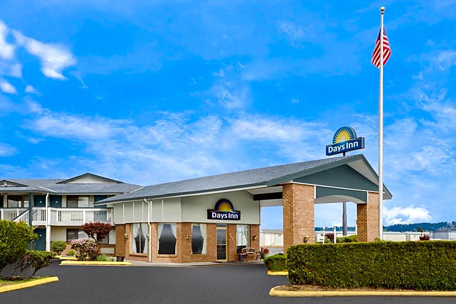 Days Inn by Wyndham Auburn