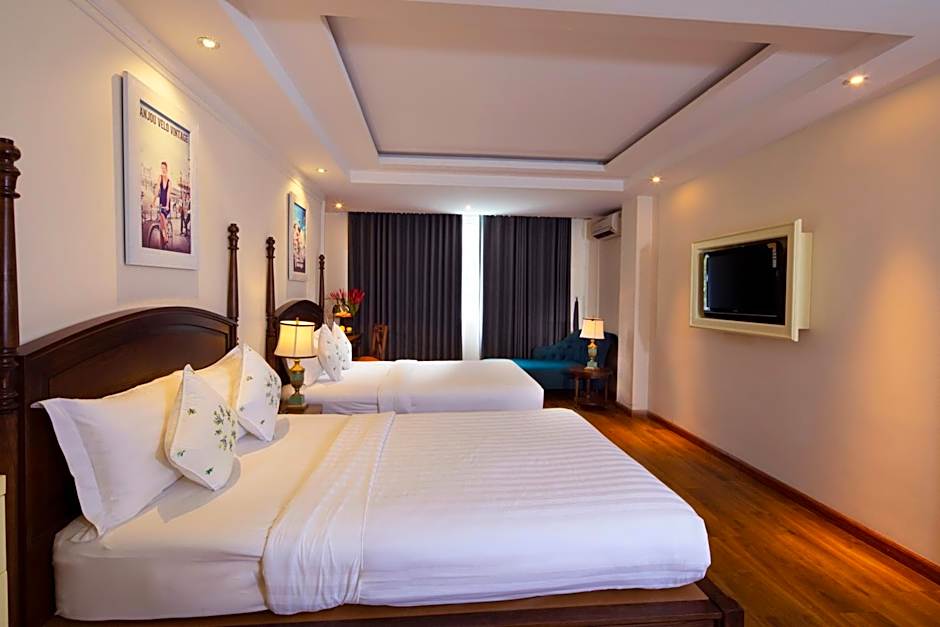 Photo 1 of 5 of Elegant Suite with City View - Rooftop Sauna and Spa Bath