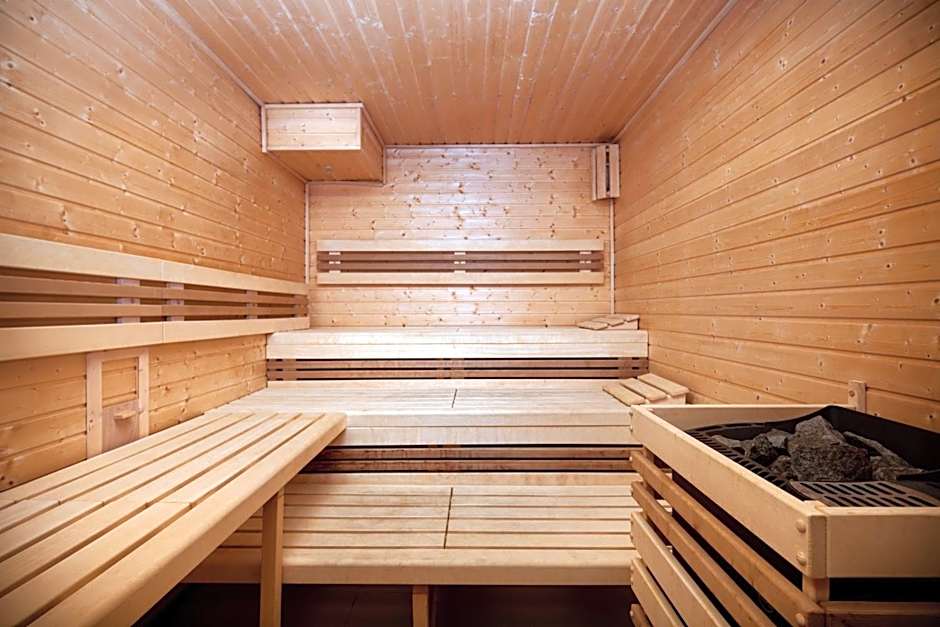 Occidental Praha Five