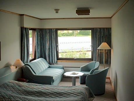 1 Double Bed or 2 Beds