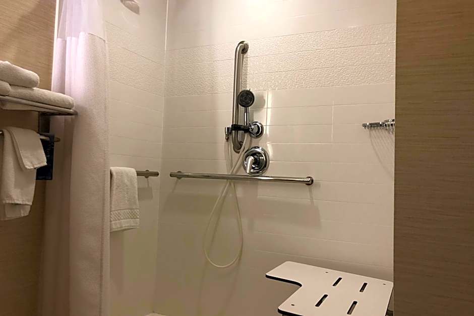 Fairfield Inn & Suites by Marriott Alexandria