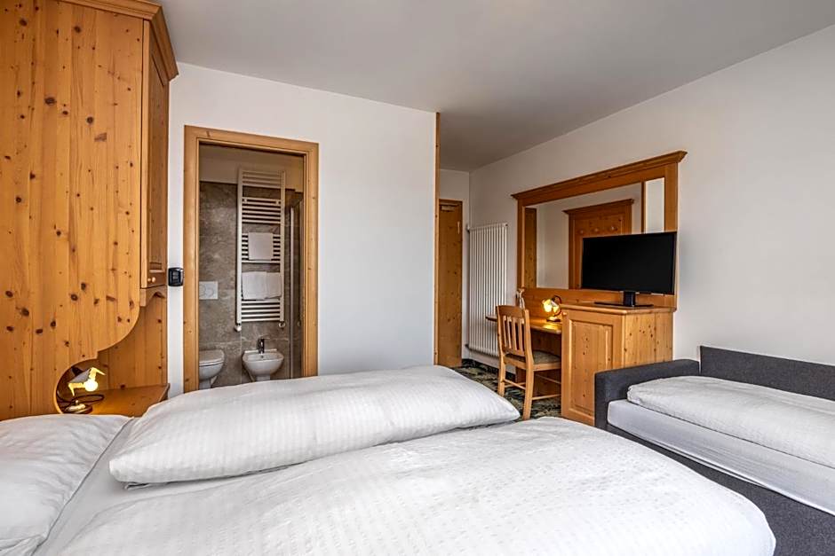 Hotel Tirol- Natural Idyll