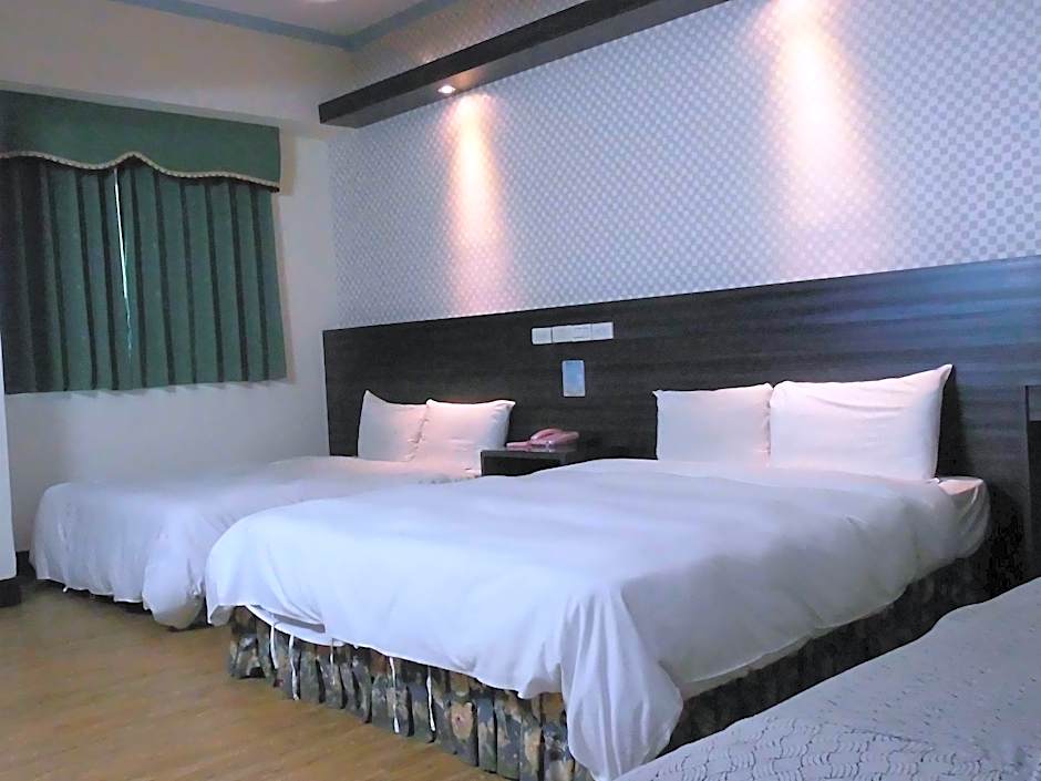 Modern Plaza Hotel