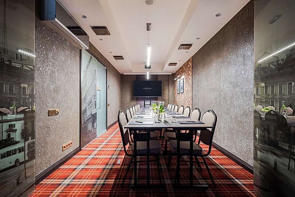 Metropole Hotel by Semarah