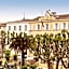 Coq Hotel
