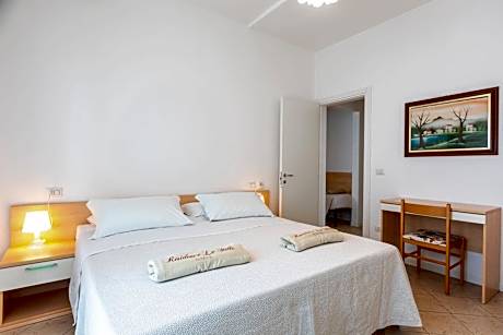 One-Bedroom Apartment with Balcony (4 Adults)