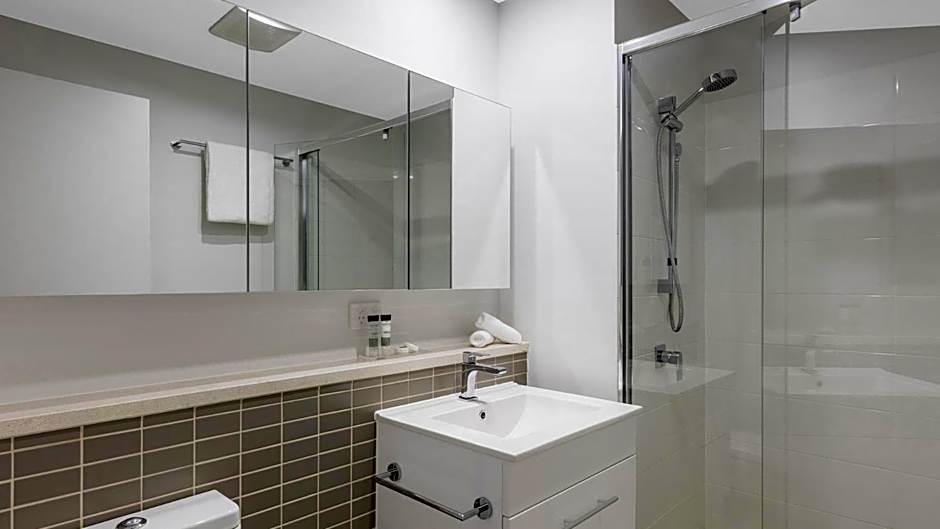Oaks Brisbane Woolloongabba Suites
