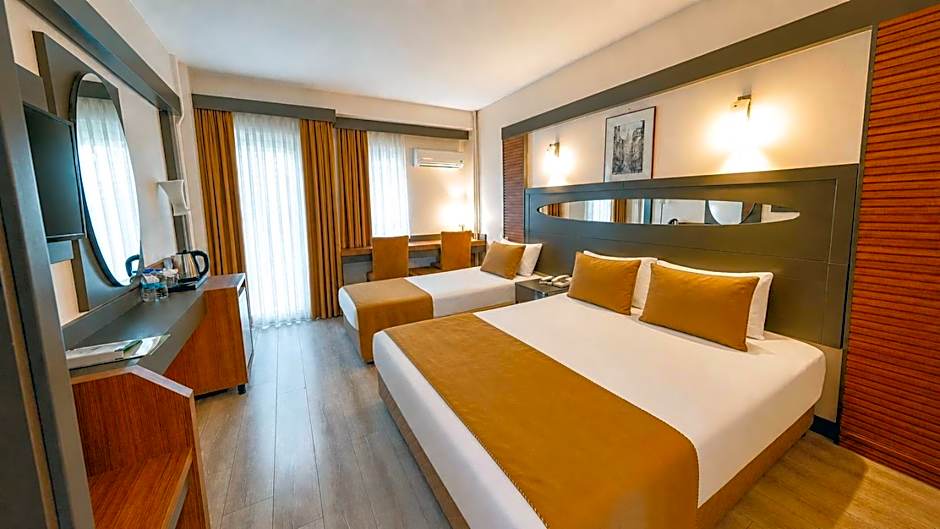 Lycus River Thermal Hotel