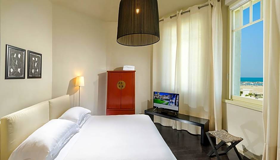 Hotel Carducci 76