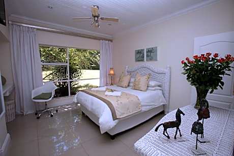 One-Bedroom Family Suite