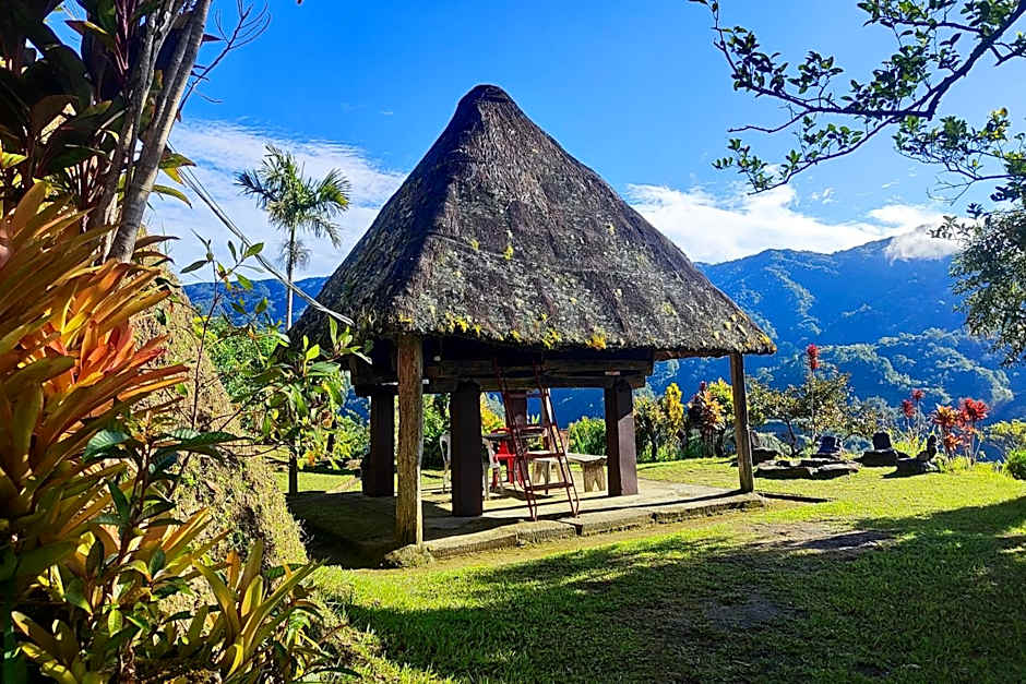 Hiwang Native House Inn & Viewdeck