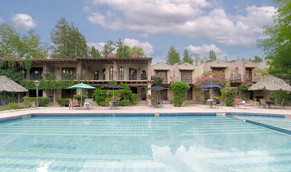 Atotonilco Hotel & Club