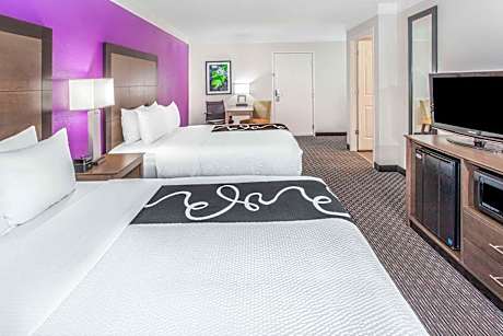 Queen Room with Two Queen Beds and Roll-In Shower - Mobility/Hearing Accessible - Non-Smoking