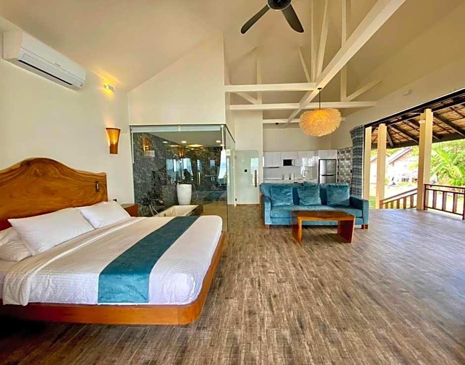 Absolute Beachfront Villas