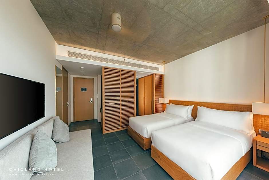 Photo 1 of 8 of Deluxe Twin with Balcony & Partial Sea View