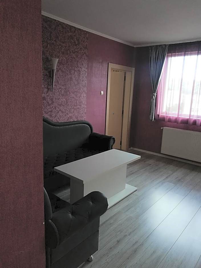 Хотелски Комплекс Родина