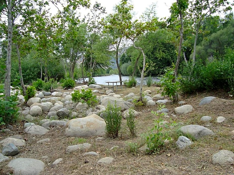 Sequoia Riverfront Cabins