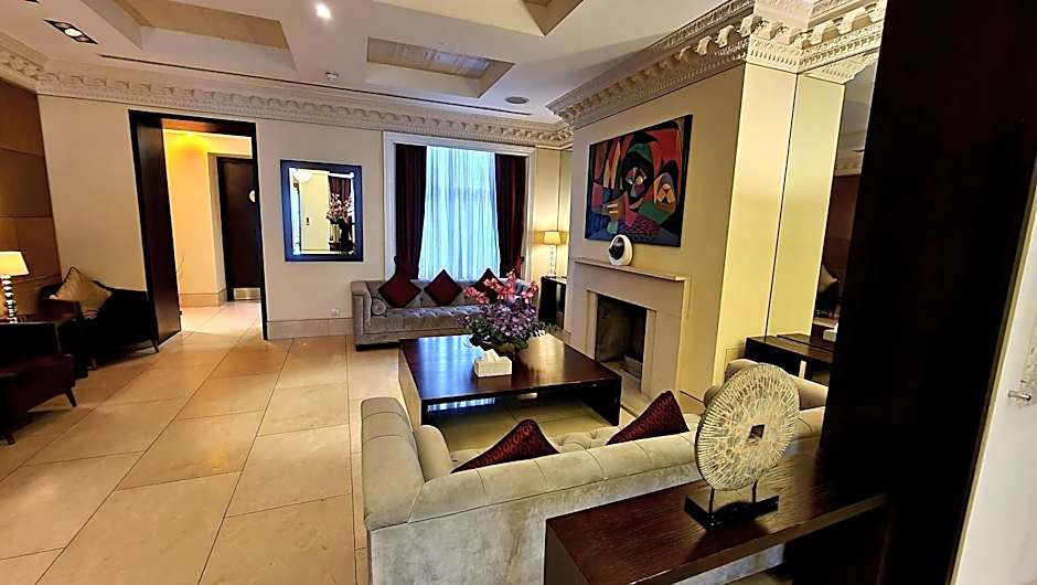 The Park City Grand Plaza Kensington Hotel