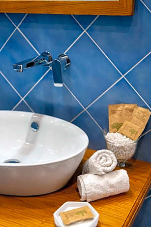 Double Room with Balcony and Sea View